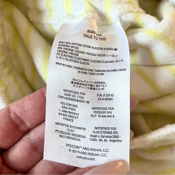 Volcom Lived in Lounge Frenchie Striped Shorts, Women’s Small, Cute! - Picture 7 of 7